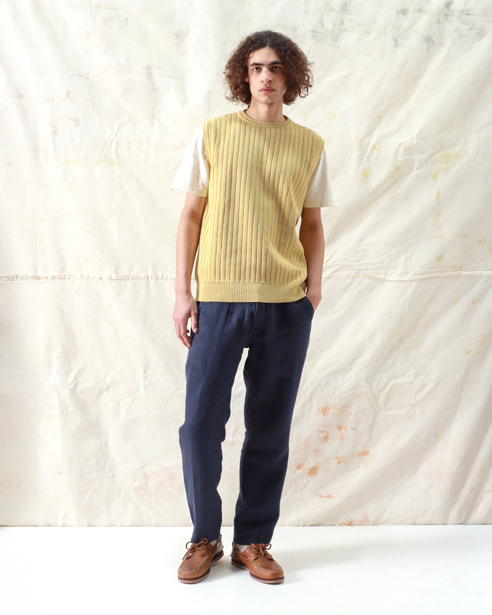 Knitted Vests · Jards Knit Vest - Dusk Yellow