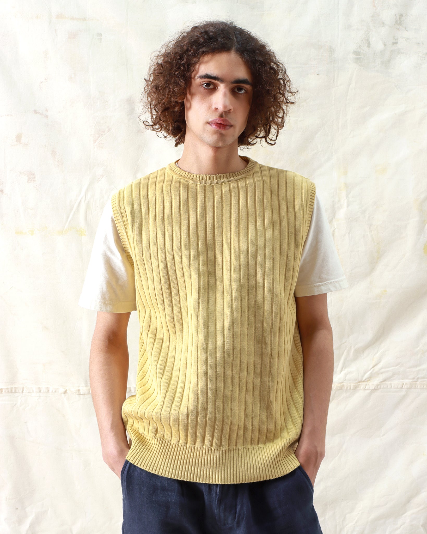 HEAP / Bookworm' s knit vest / イエロー HEAP / Bookworm' s knit vest / イエロー Bookworm's knit vest – HEAP
