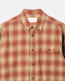 Mustang Check Larry Shirt in brown, collar and construction detail